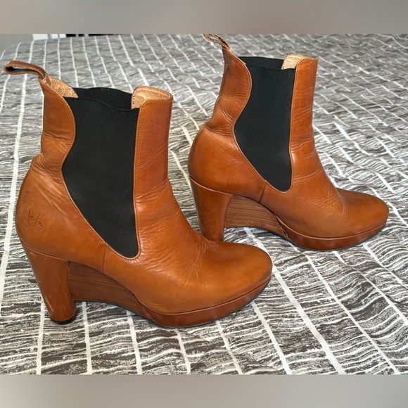 Fluevog Writes Paglia - size 11. - Picture 2 of 5